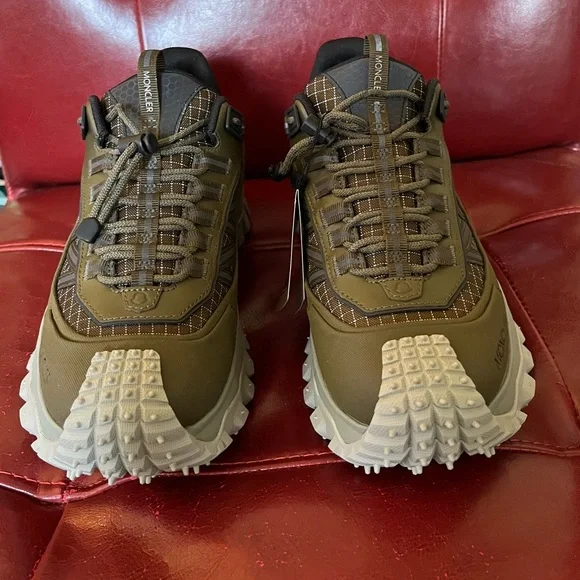 Moncler Low Top Athletic SneakersGreenPrintedLeather TrimRound-ToesLace-Up - Picture 2 of 5